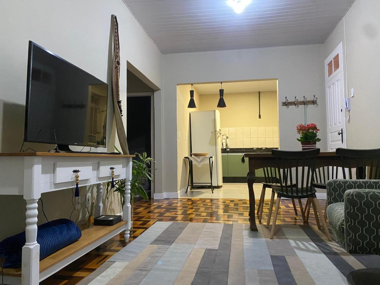 Casa-sobrado 2 Quartos No Centro De Floripa Apartment